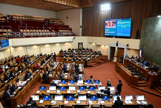 Cámara de diputadas y diputados en Valparaíso