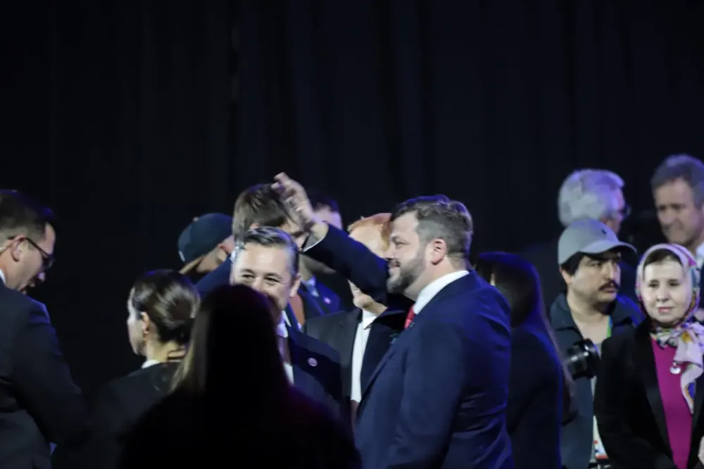 Johannes Maximilian Kaiser Fotógrafo Cristian Daniel González Henríquez para The Times en Español