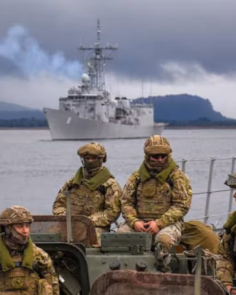Armada y Ejército operan en la zona austral chilena
