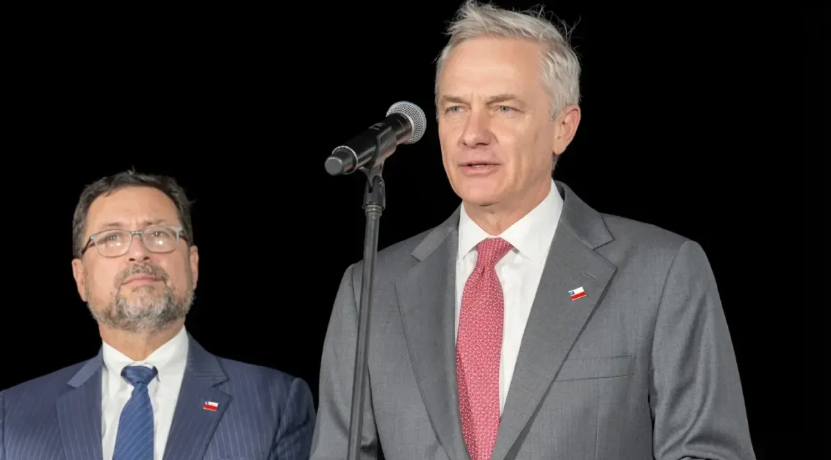 Kast designa embajadores de carrera en seis países / The Times Latino